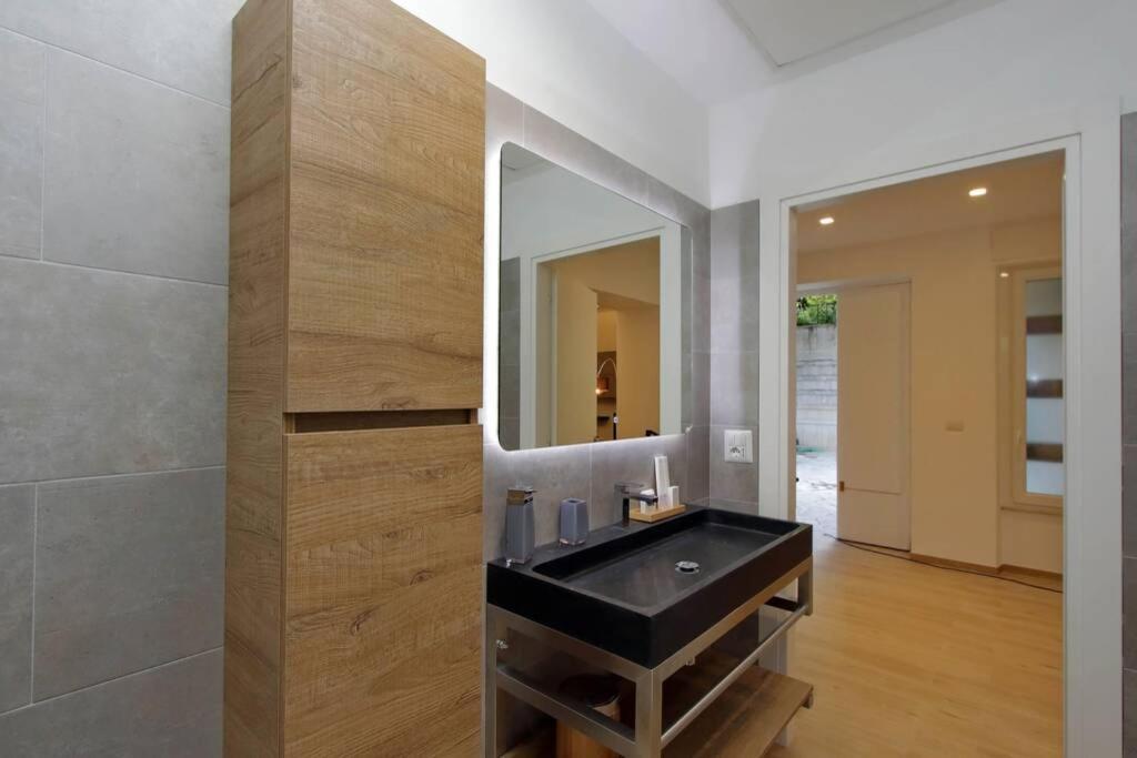 Aventino Contemporary Apartment Рим Екстер'єр фото