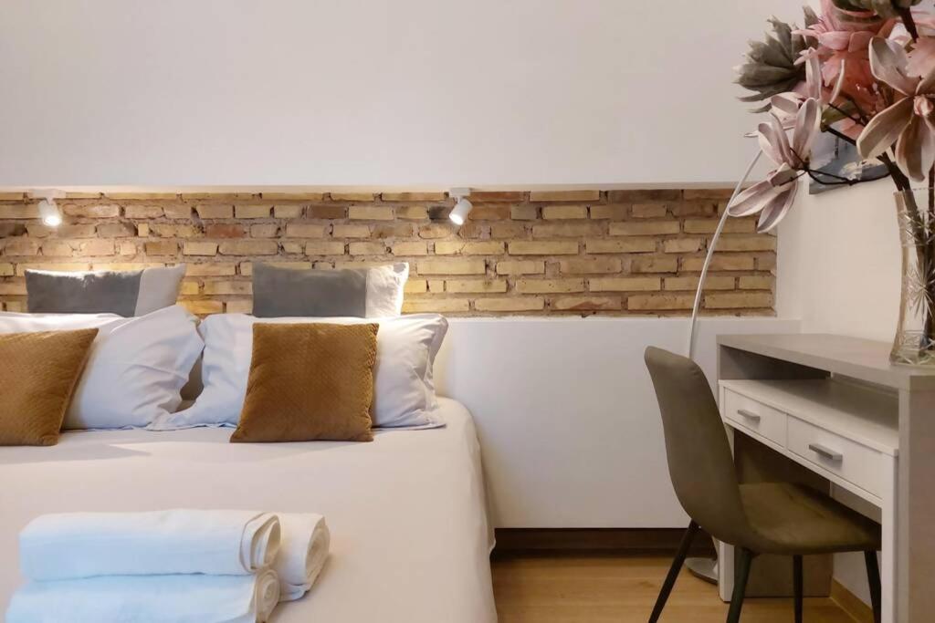 Aventino Contemporary Apartment Рим Екстер'єр фото